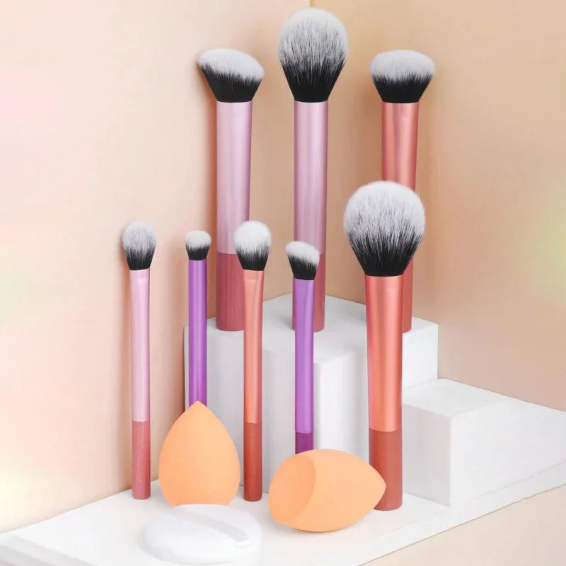 8 Piece Synthetic Makeup Brush Kit For Face And Eyes