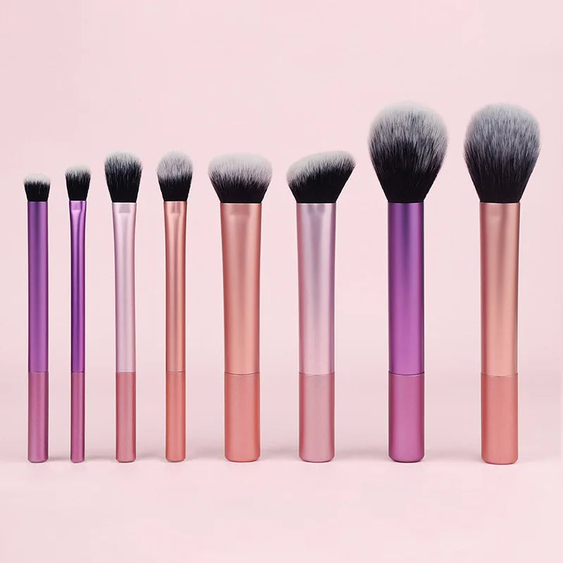 8 Piece Synthetic Makeup Brush Kit For Face And Eyes