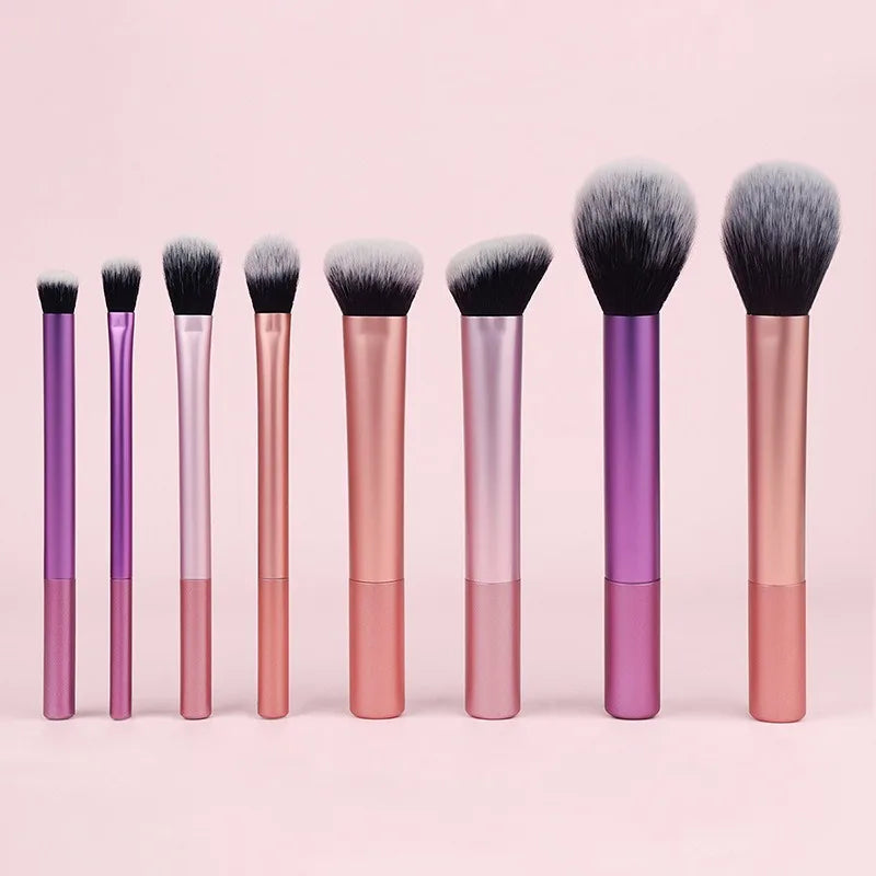 8 Piece Synthetic Makeup Brush Kit For Face And Eyes